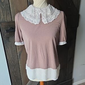 Lipslide Blouse with Lace Collar Medium